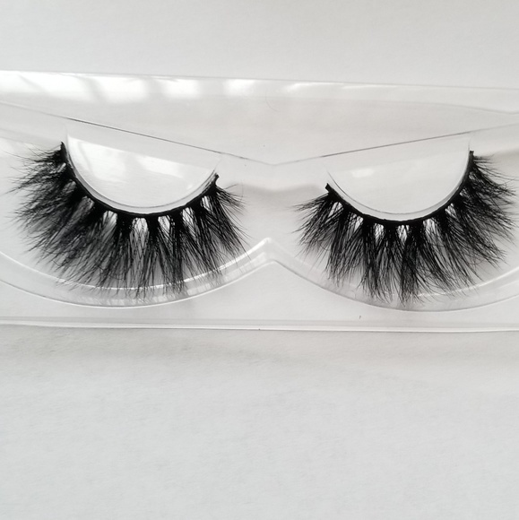 Lashes - Picture 2 of 2